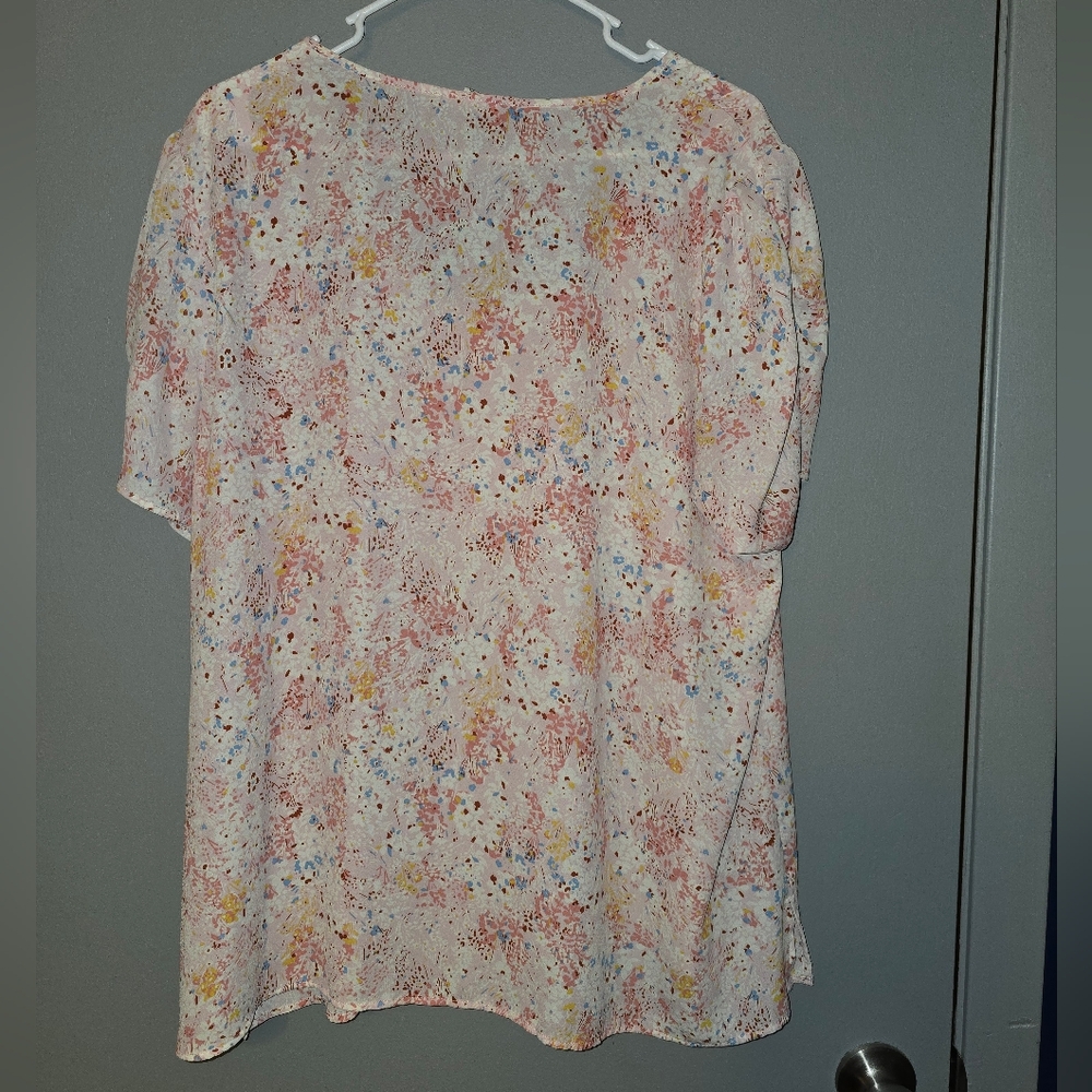 Pink patterned blouse - Picture 2 of 4